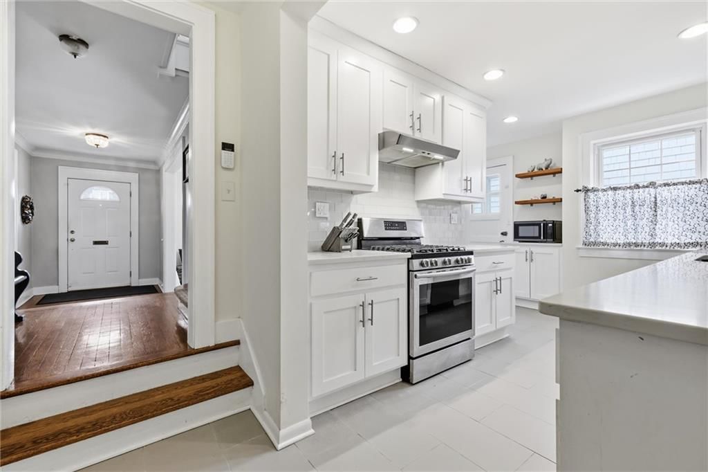 408 W 60TH Terrace — photo 16