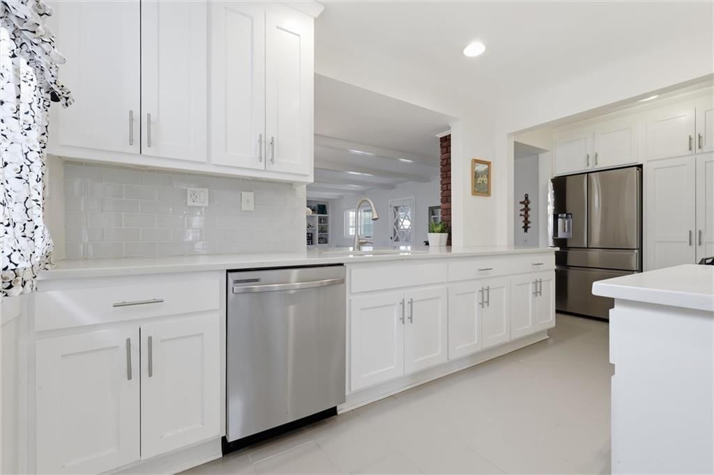 408 W 60TH Terrace — photo 17