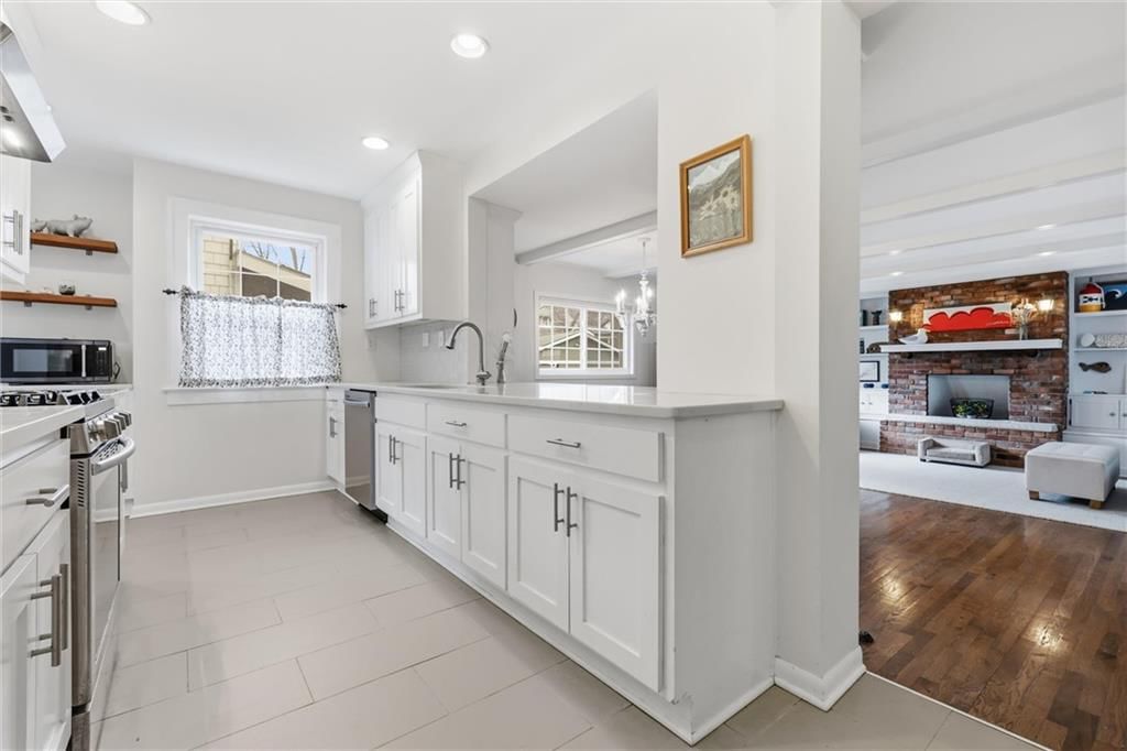 408 W 60TH Terrace — photo 18