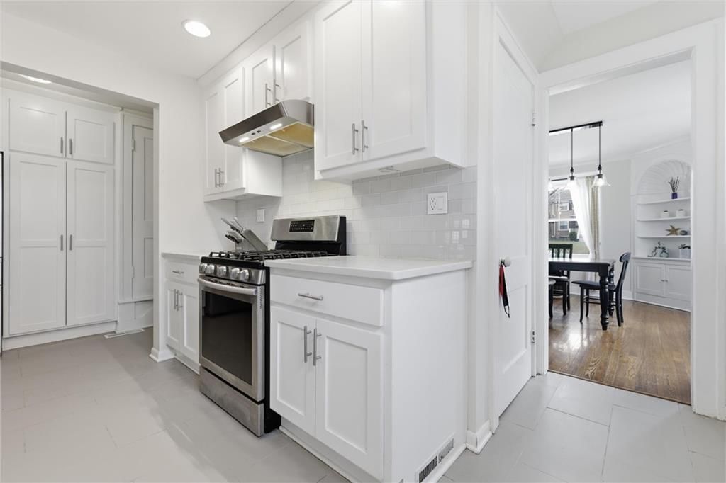 408 W 60TH Terrace — photo 20