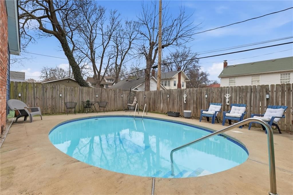 408 W 60TH Terrace — photo 37