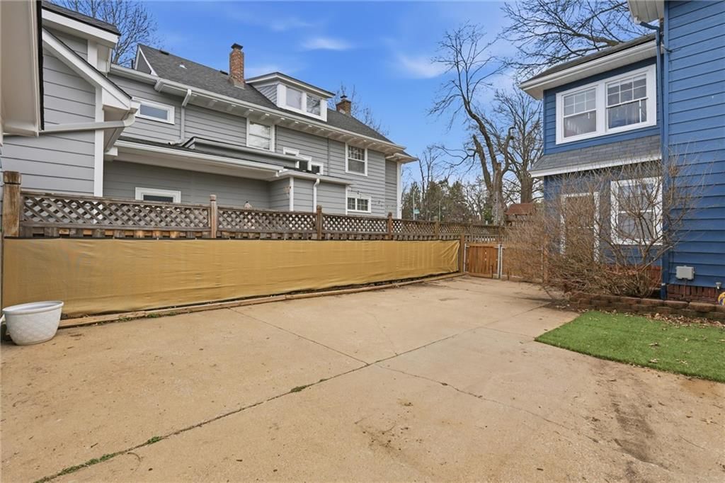 408 W 60TH Terrace — photo 39