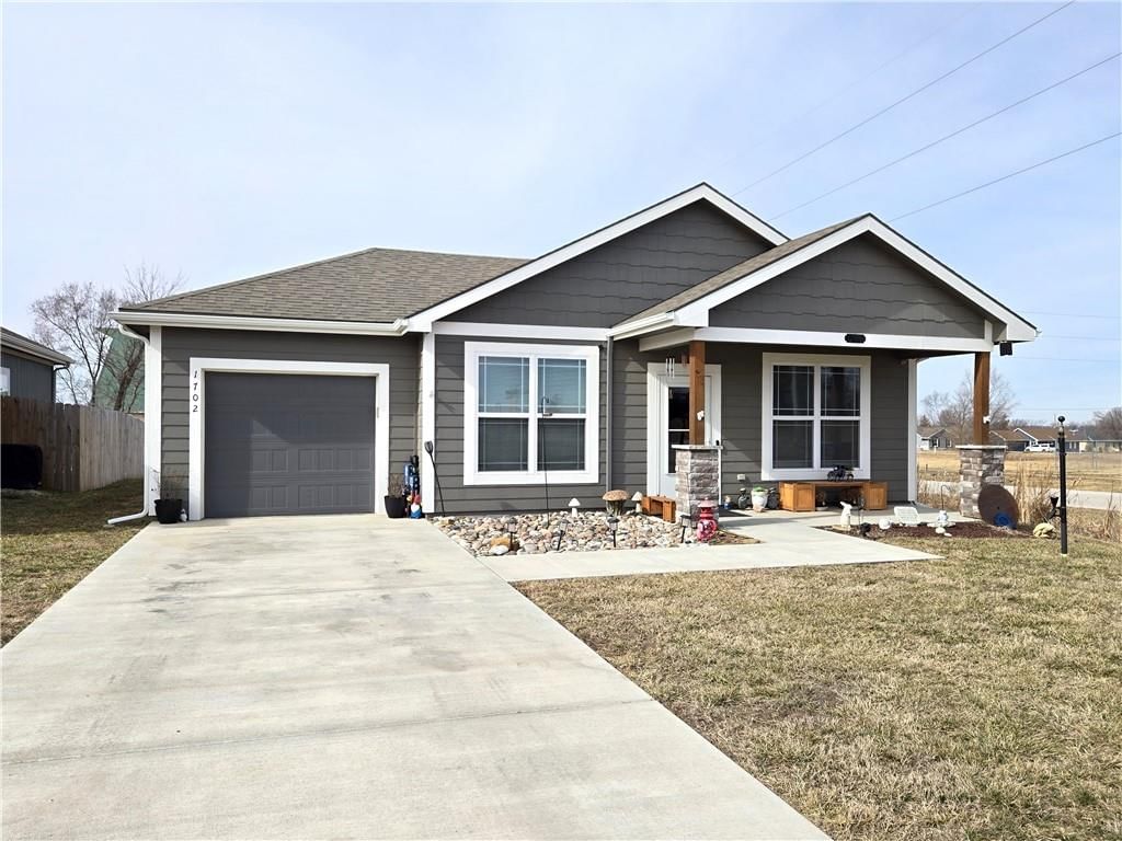 1702 Elderberry Lane — photo 1