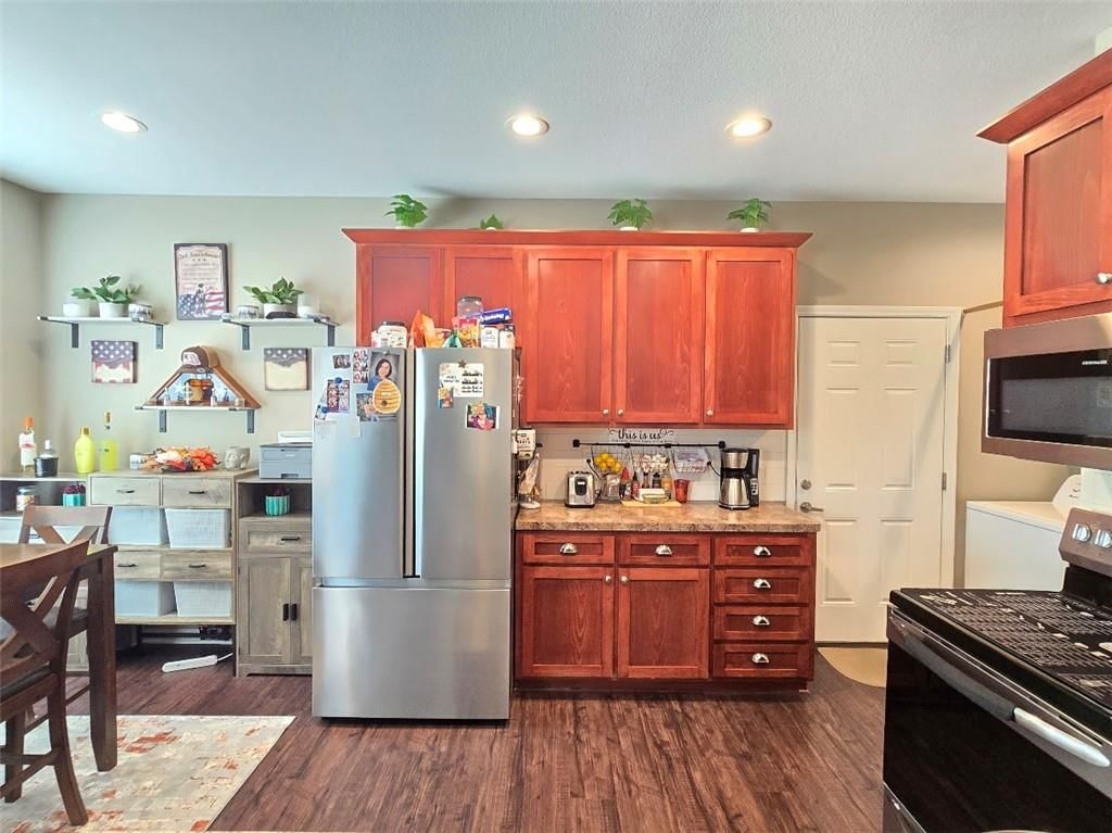 1702 Elderberry Lane — photo 9
