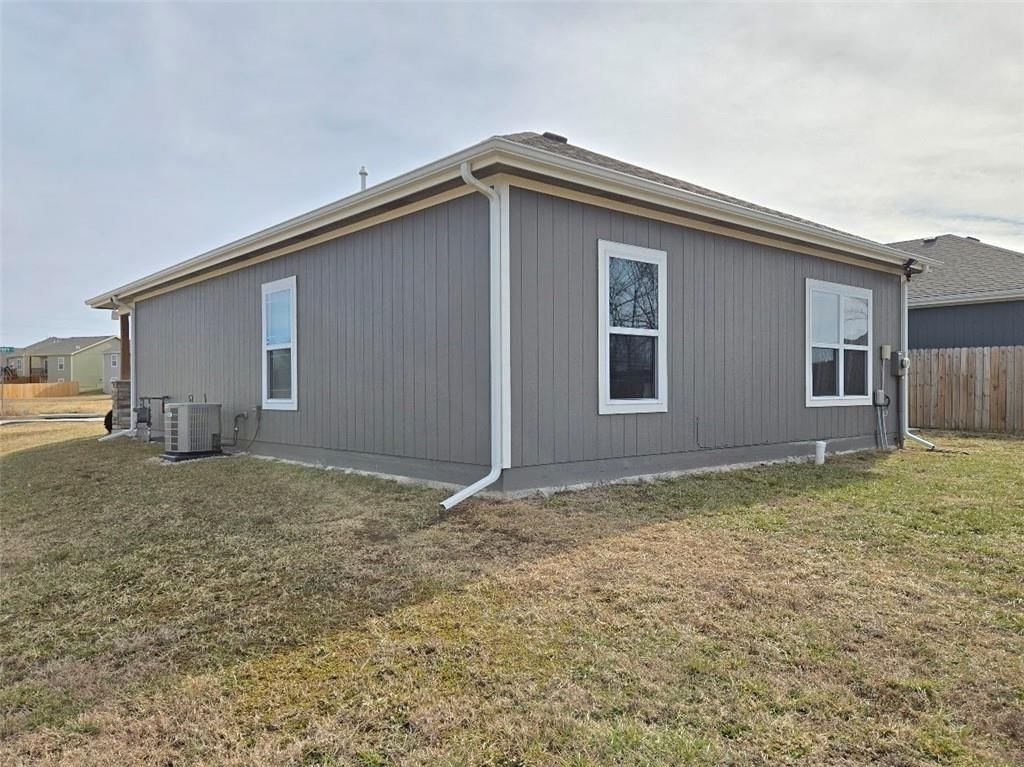 1702 Elderberry Lane — photo 36