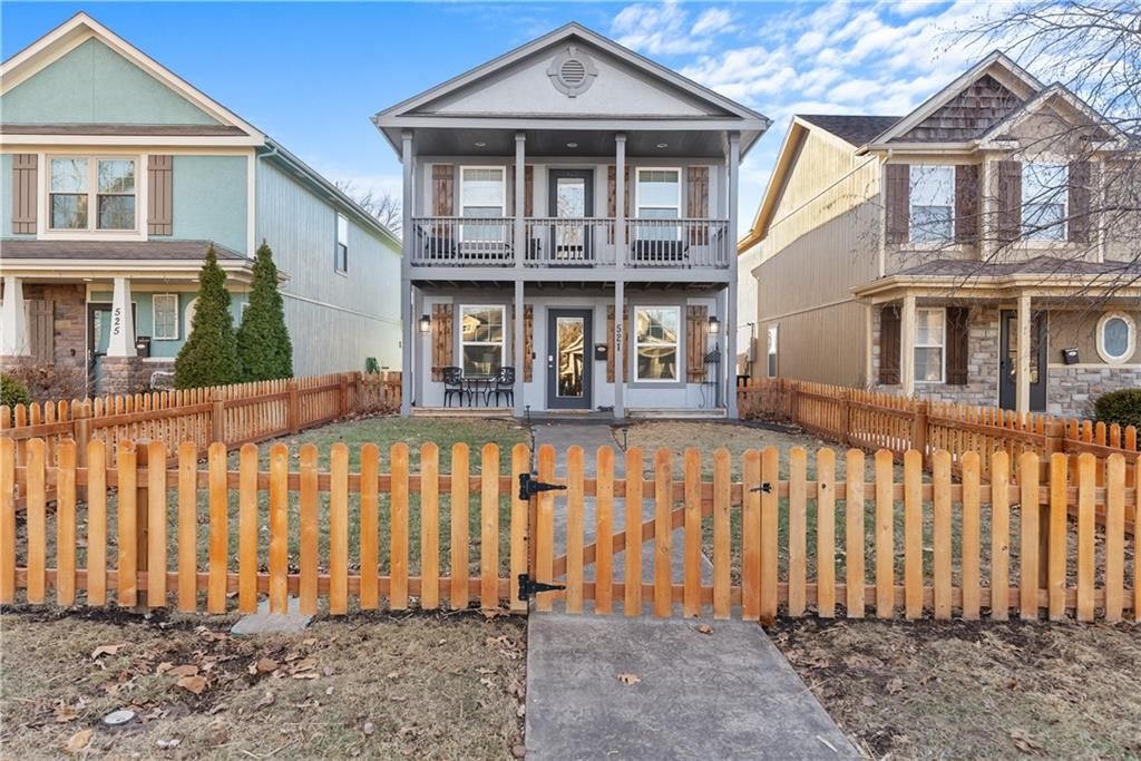 521 SW 15th Street, Blue Springs, MO