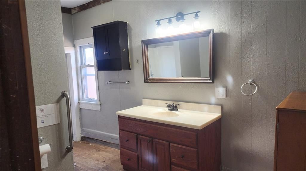 205 W Corrine Street — photo 11