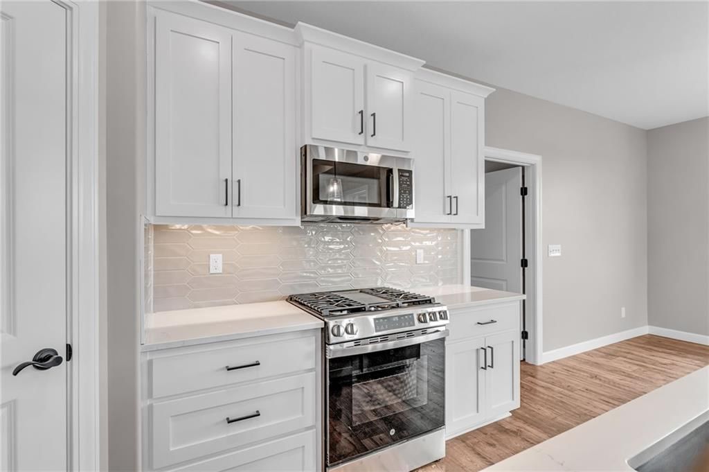 406 Glenn Court — photo 12
