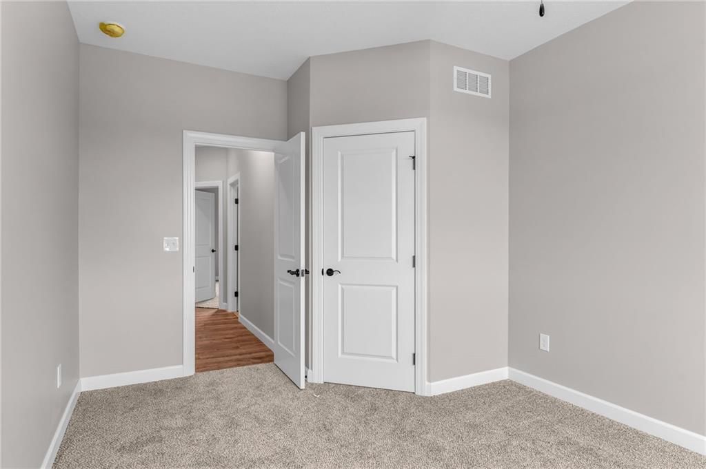 406 Glenn Court — photo 25