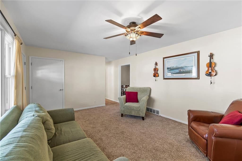 807 NE 60th Terrace — photo 4