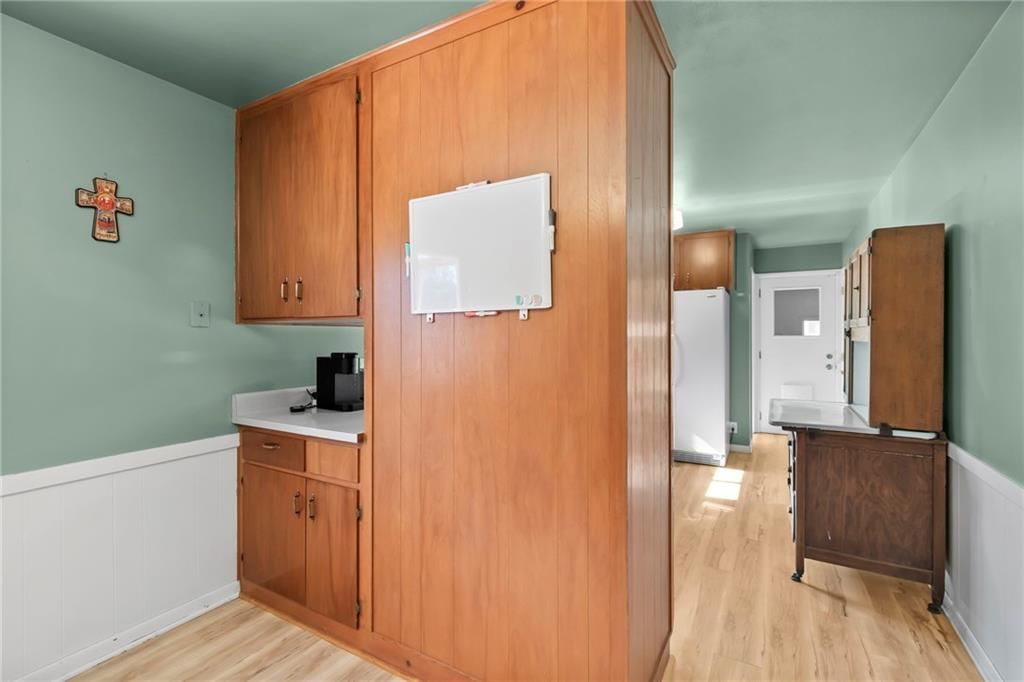 807 NE 60th Terrace — photo 8