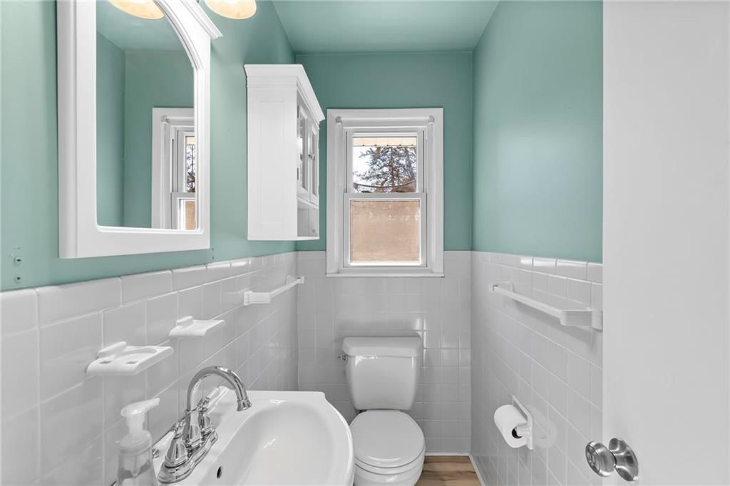 807 NE 60th Terrace — photo 12