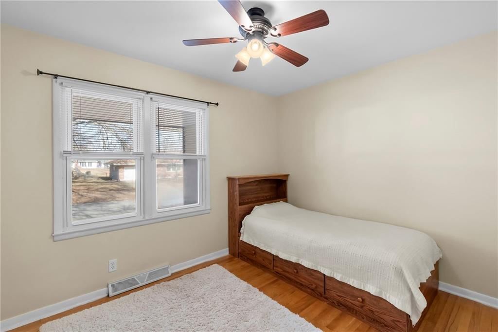 807 NE 60th Terrace — photo 13