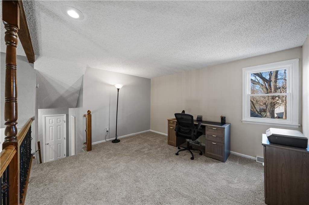 7006 Long Avenue — photo 24