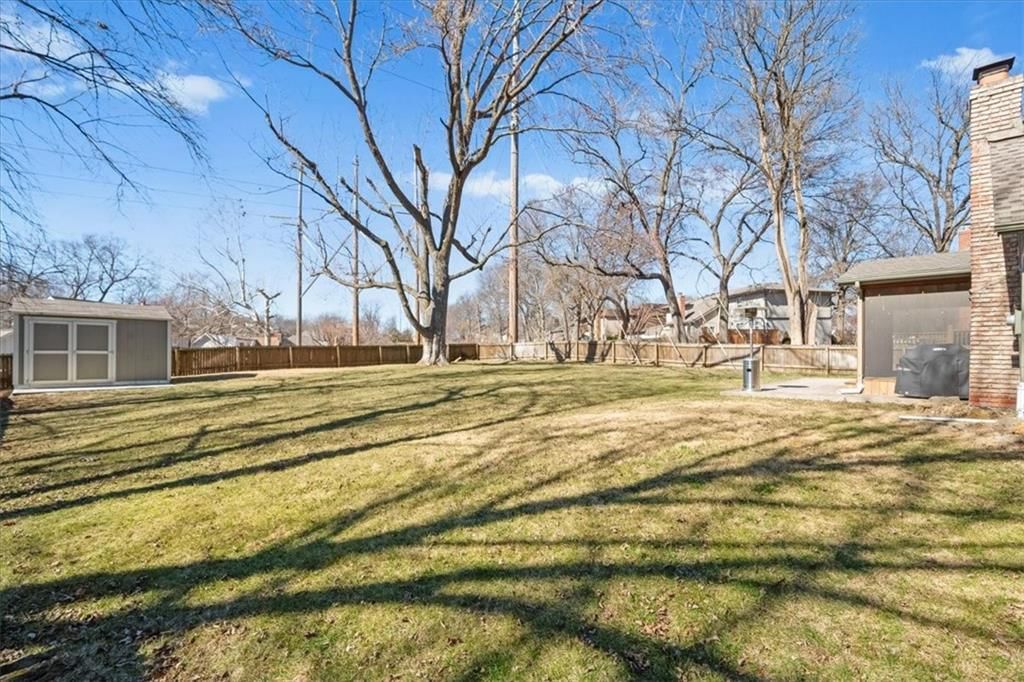 7006 Long Avenue — photo 40