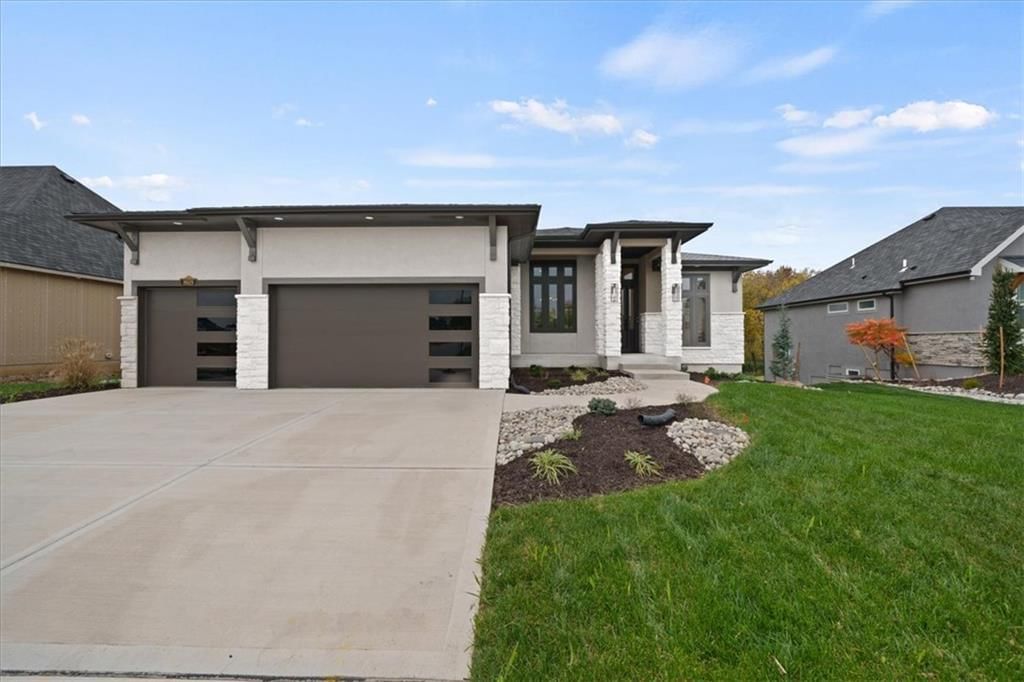 8619 NE 87th Terrace, Kansas City, MO: listing photo 2
