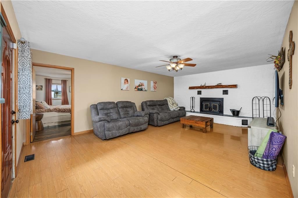 302 Spruce Street — photo 5