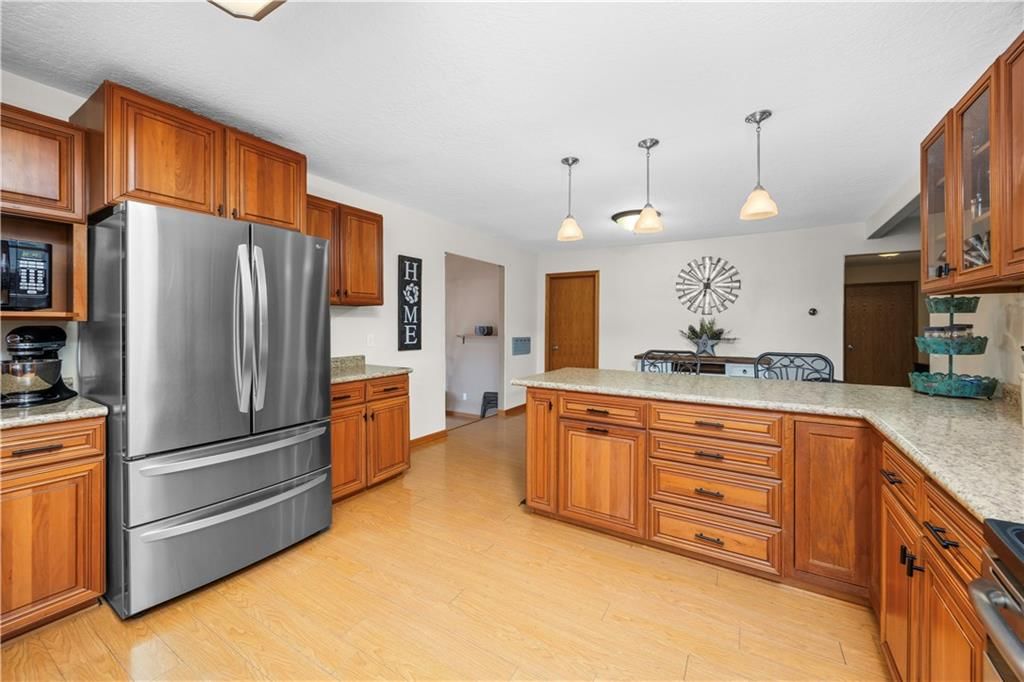 302 Spruce Street — photo 10
