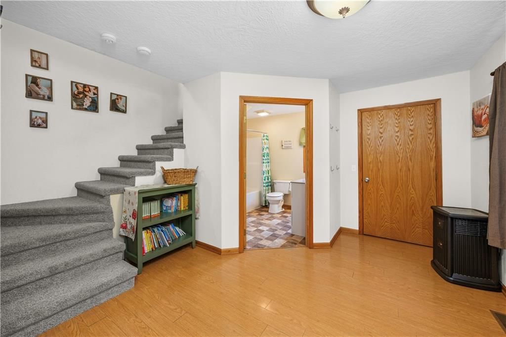 302 Spruce Street — photo 20