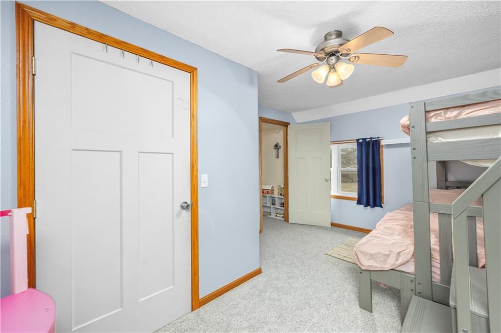 302 Spruce Street — photo 25