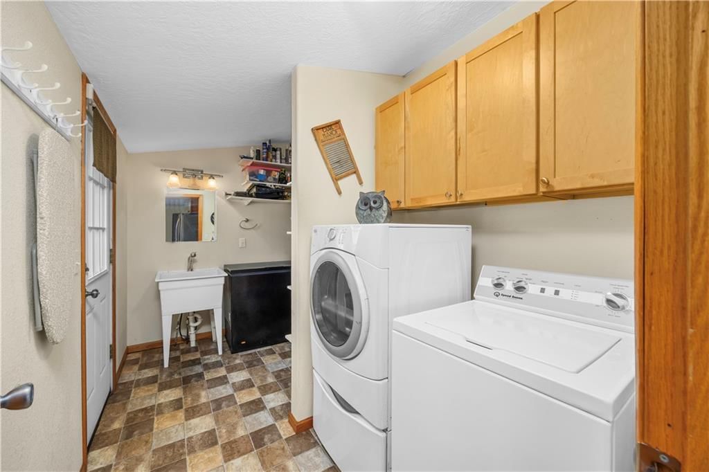 302 Spruce Street — photo 26