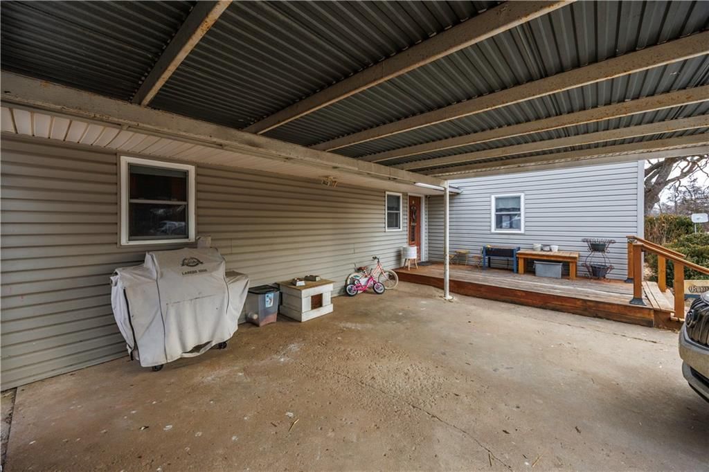 302 Spruce Street — photo 31