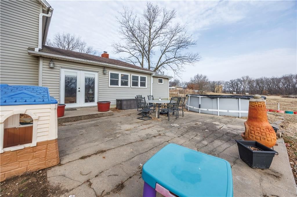 302 Spruce Street — photo 36