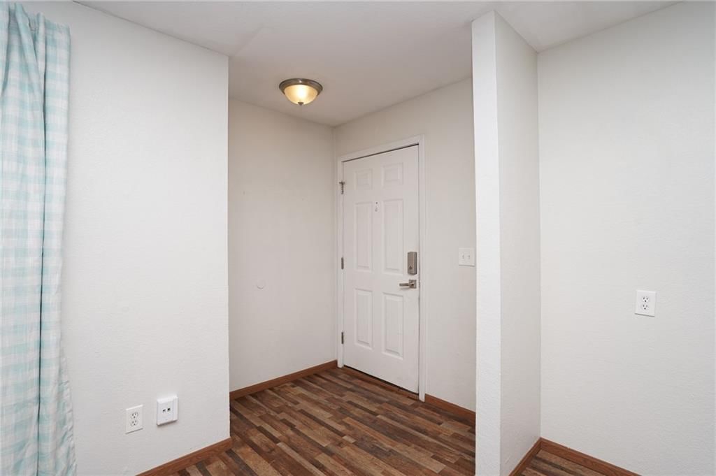 1505 W 25th Court — photo 5