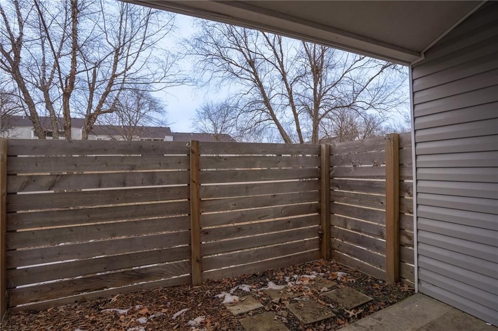1505 W 25th Court — photo 16