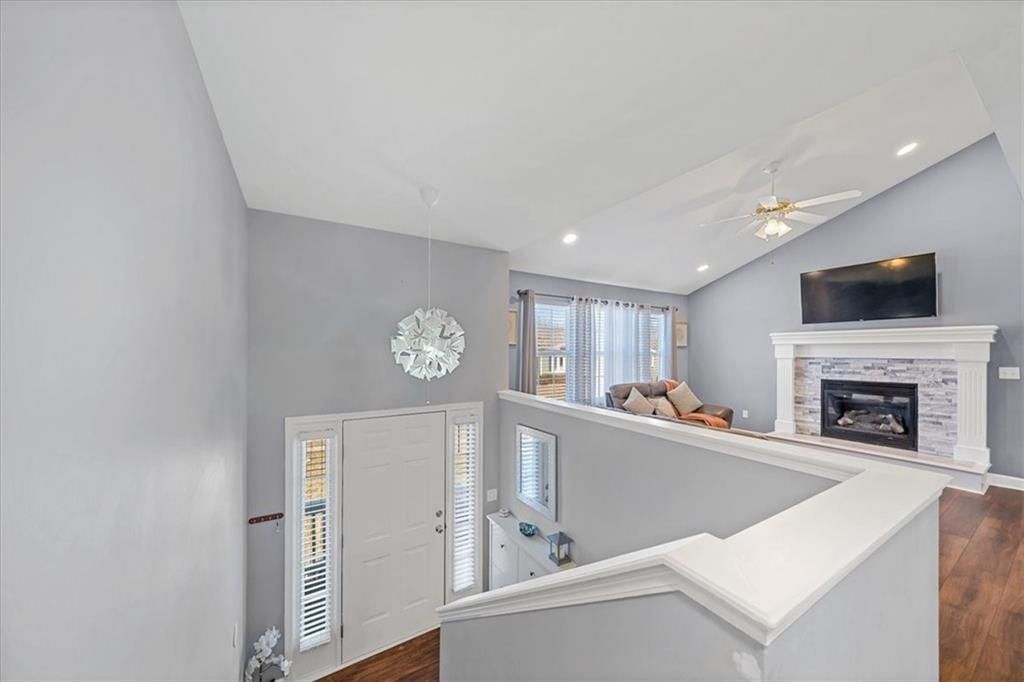 1216 N Parkway Drive — photo 3