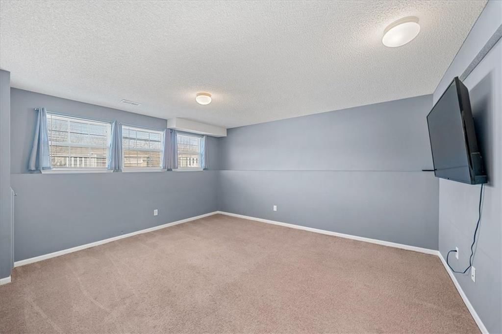 1216 N Parkway Drive — photo 20