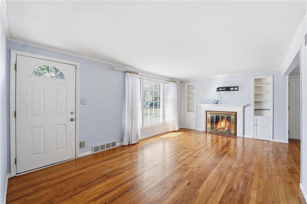 4514 W 72nd Street — photo 2