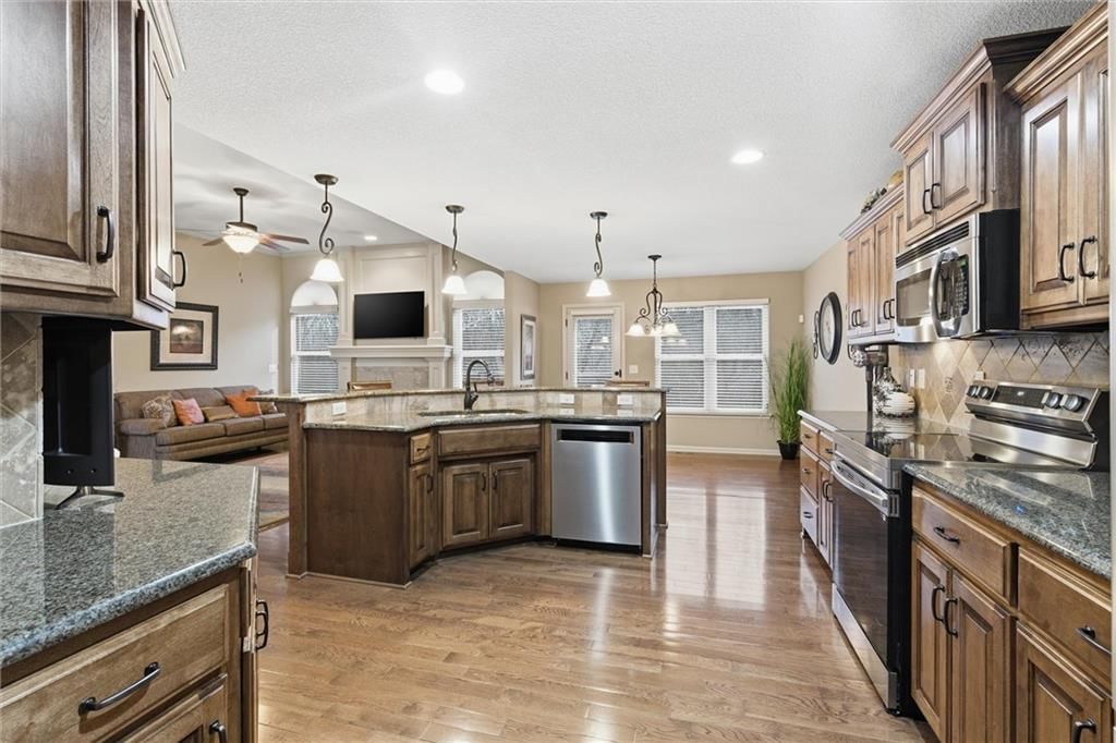 7101 N Cypress Avenue — photo 12