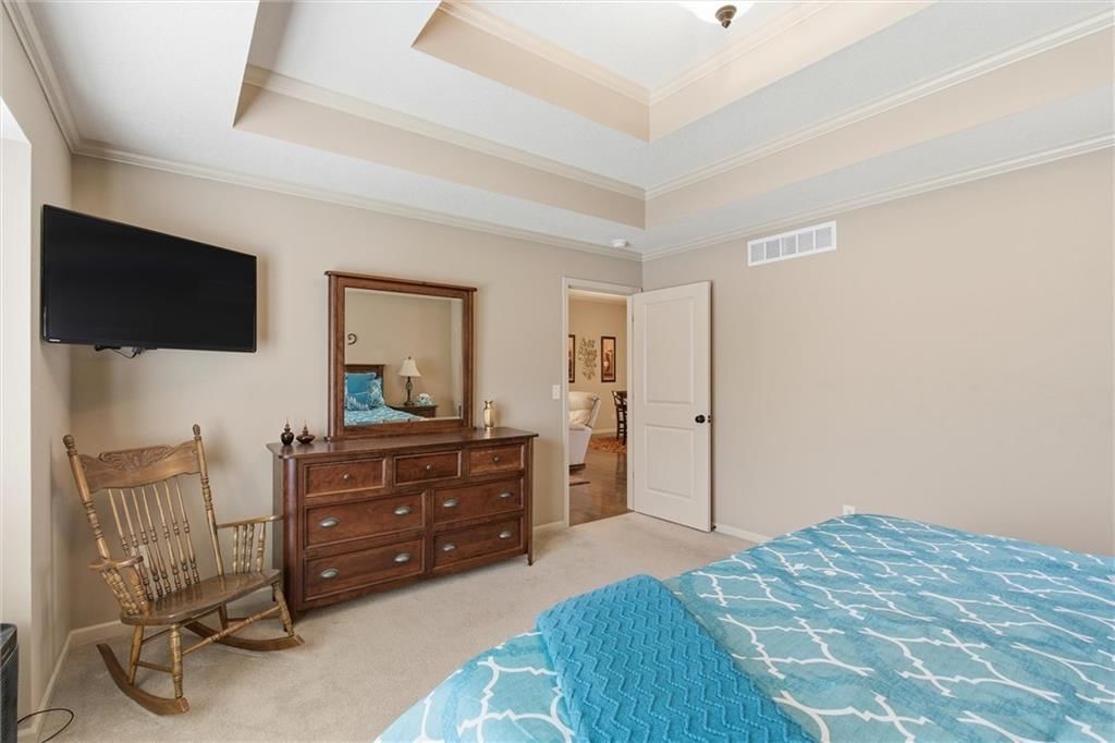 7101 N Cypress Avenue — photo 19