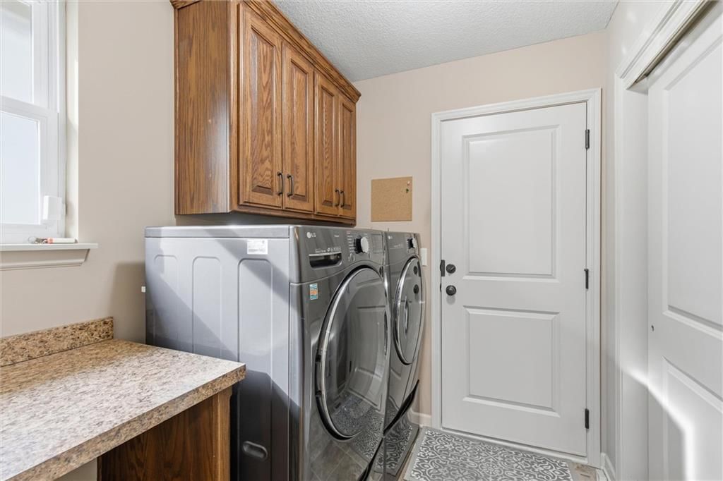 7101 N Cypress Avenue — photo 21