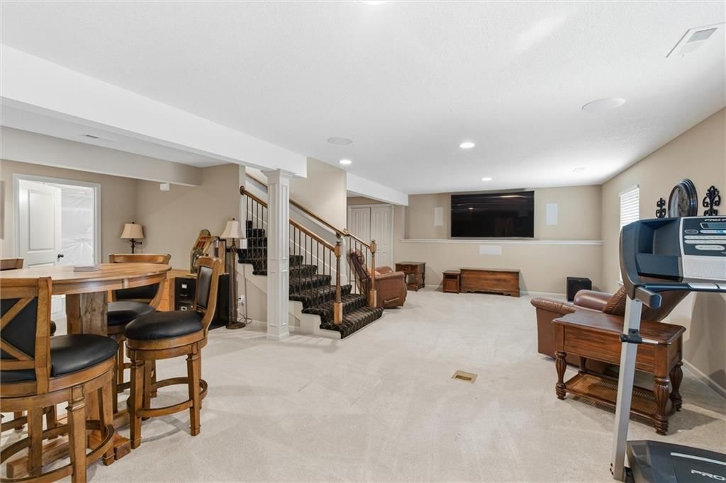 7101 N Cypress Avenue — photo 27
