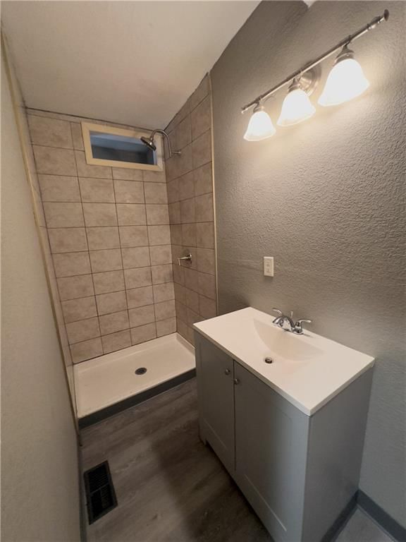 4200 E 58th Street — photo 9