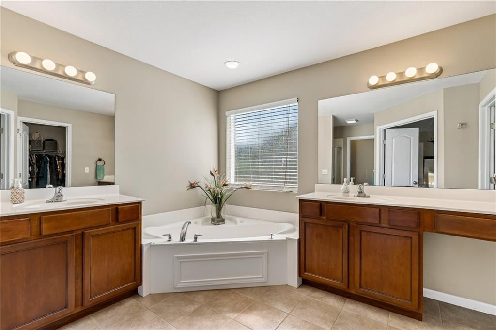 10201 N Willow Avenue — photo 16