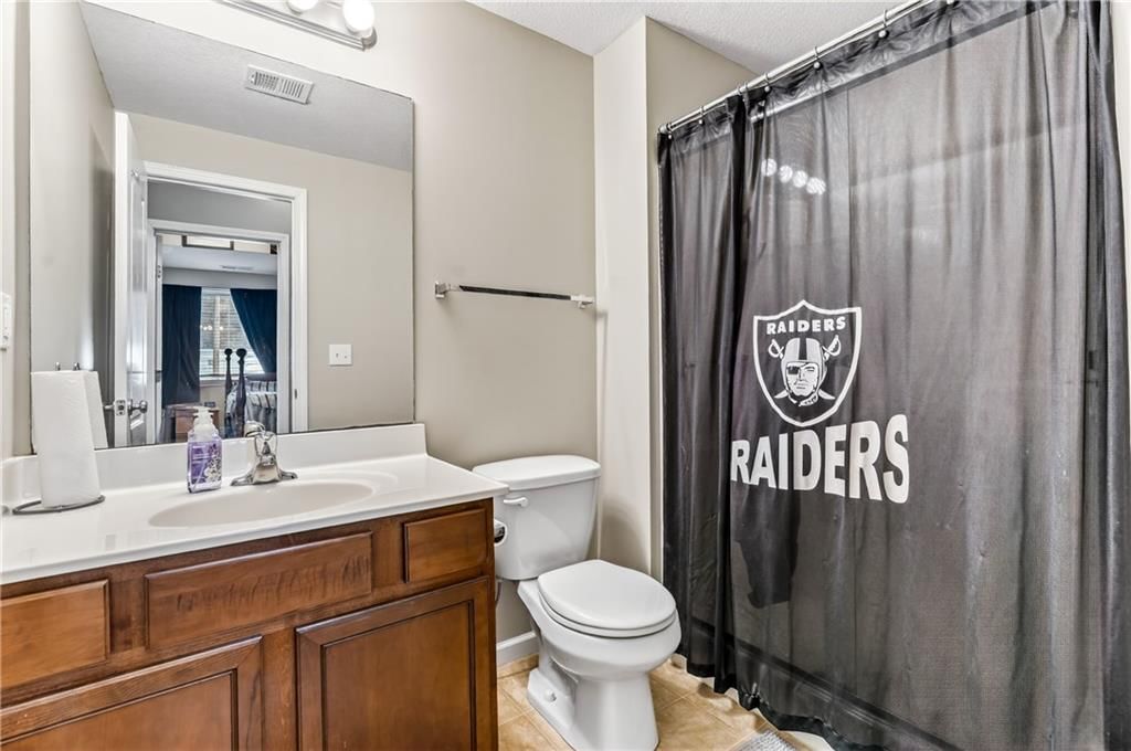 10201 N Willow Avenue — photo 31