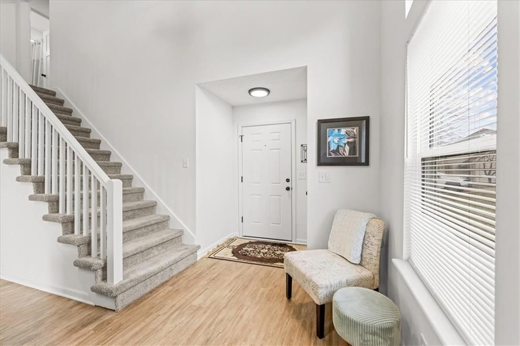 10710 W 115th Street — photo 4