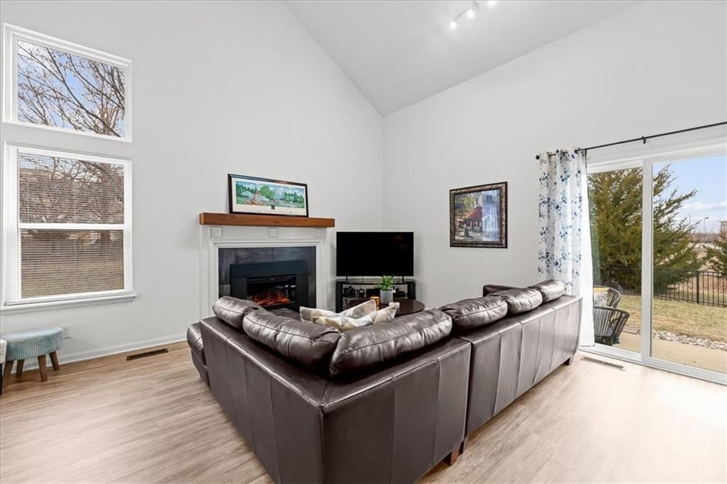 10710 W 115th Street — photo 6