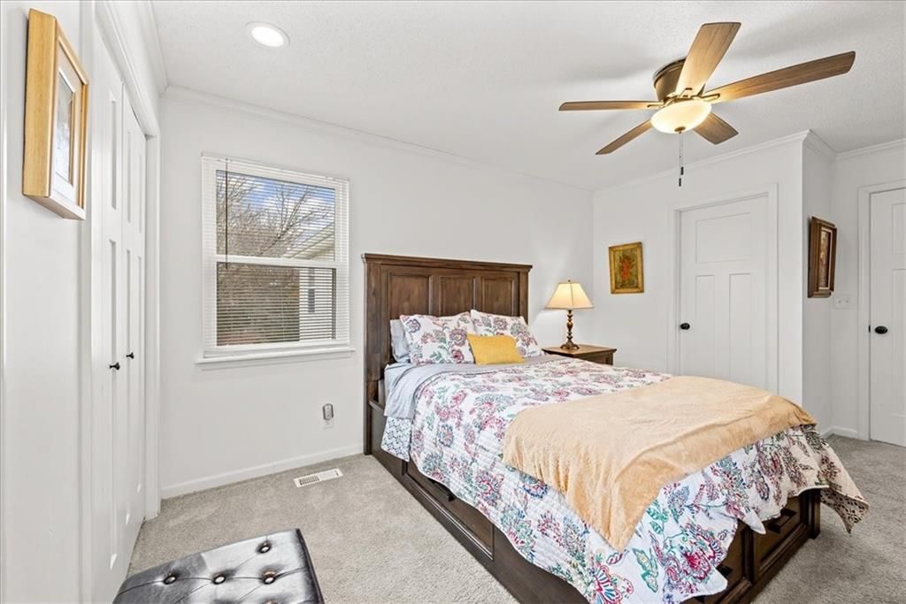 10710 W 115th Street — photo 16