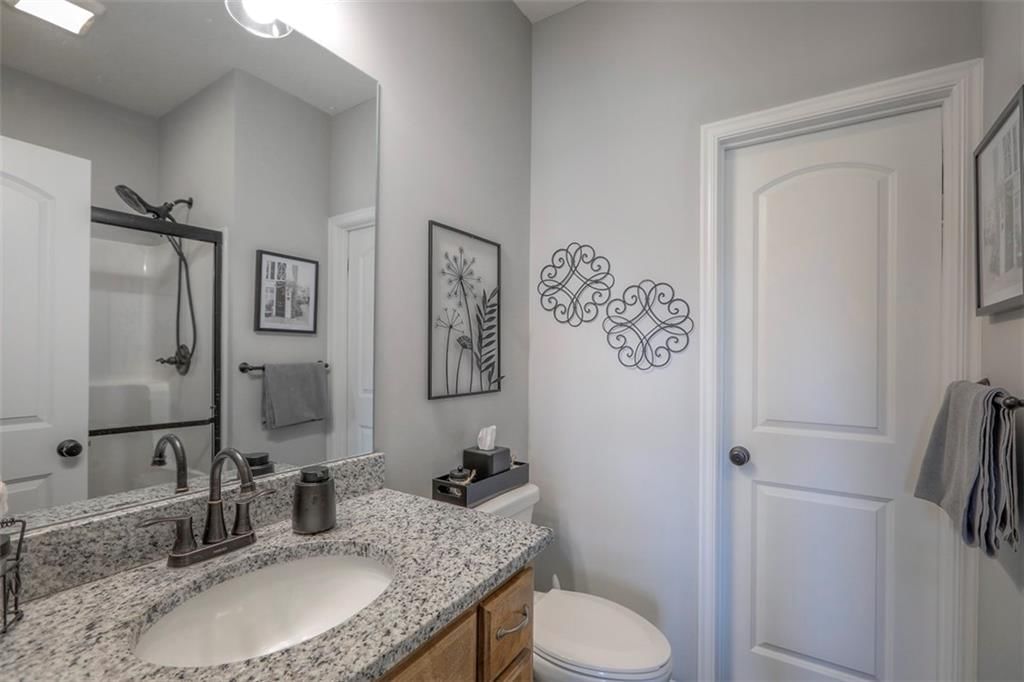 100 N McGee Street — photo 17