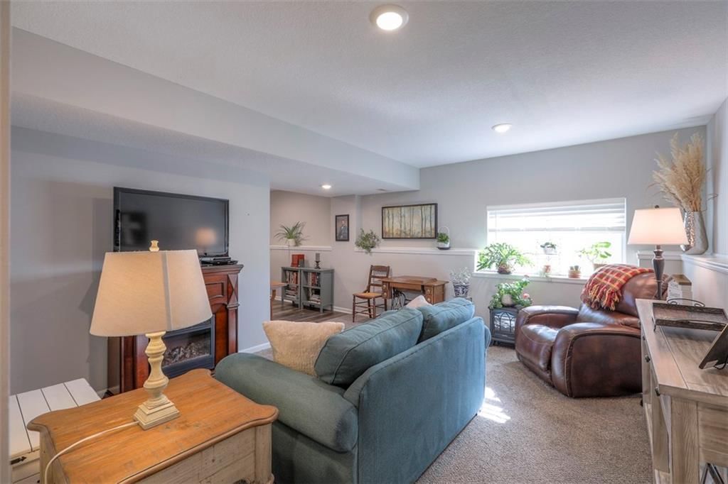 100 N McGee Street — photo 30