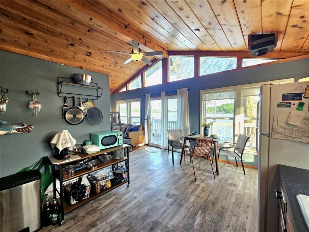 28509 PlaymorBeach Road — photo 8