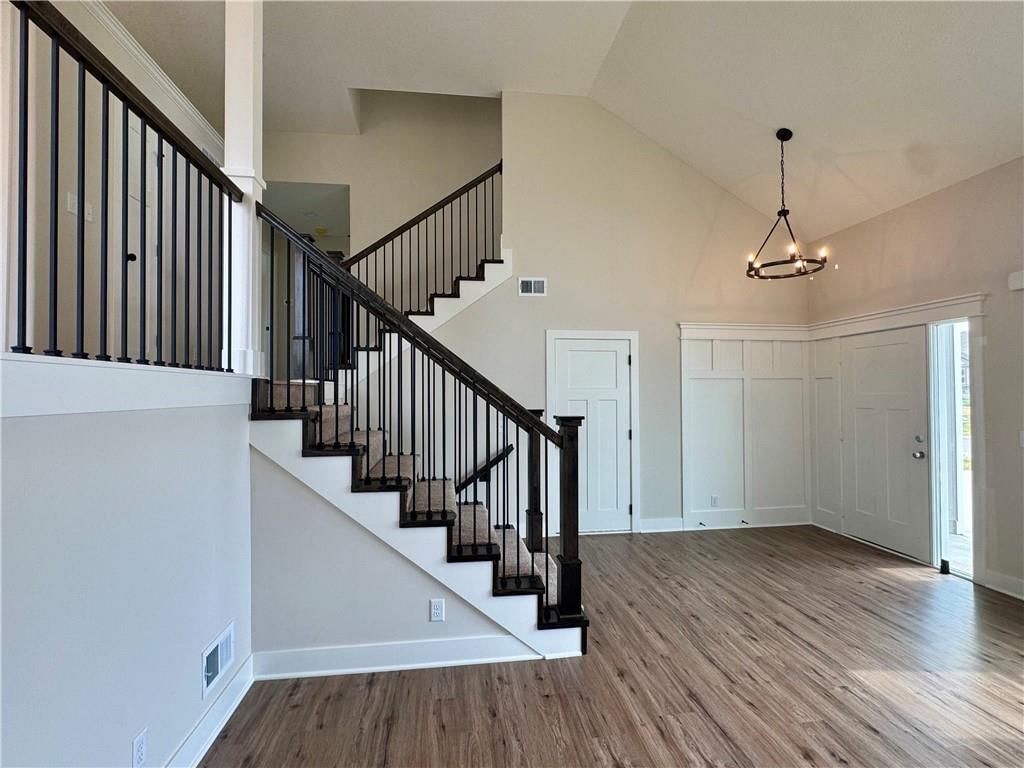 15611 Sheridan Court — photo 2