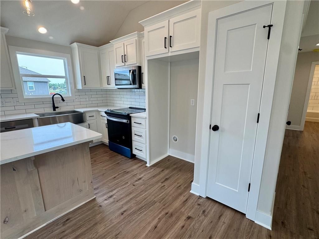 15611 Sheridan Court — photo 11