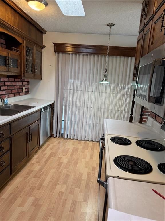 2527 Queen Ridge Drive — photo 19