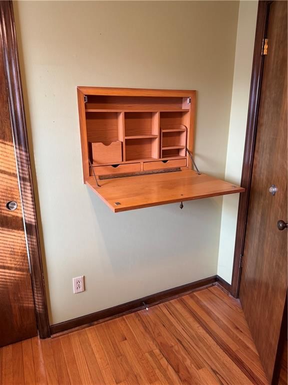 2527 Queen Ridge Drive — photo 28