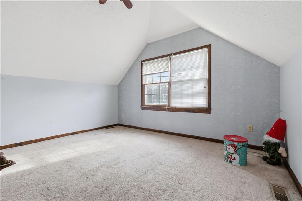 7922 N Northwood Road — photo 31